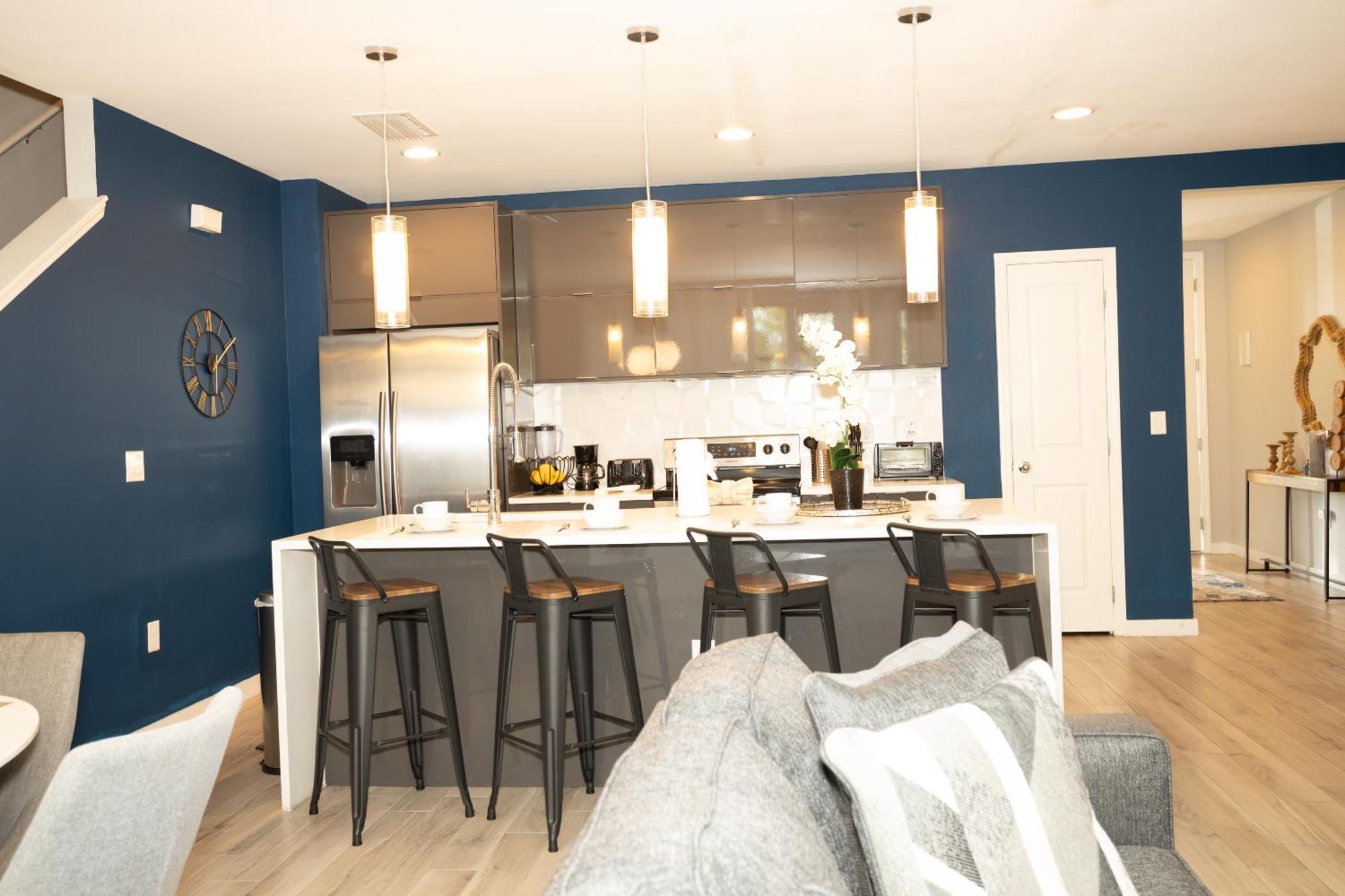Incredible 4br Near Parks With Splash Pool At Le Reve - 4459 Holiday home *