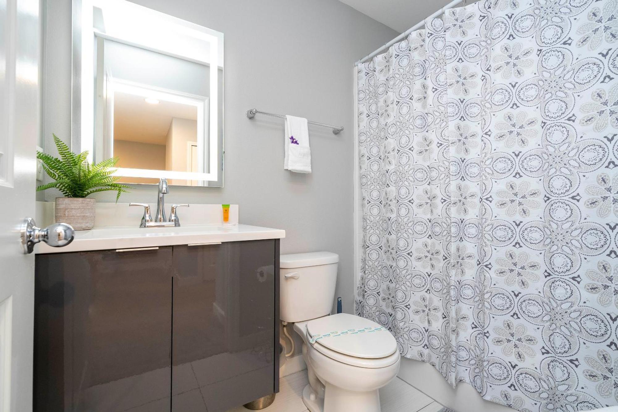 Incredible 4br Near Parks With Splash Pool At Le Reve - 4459 Kissimmee