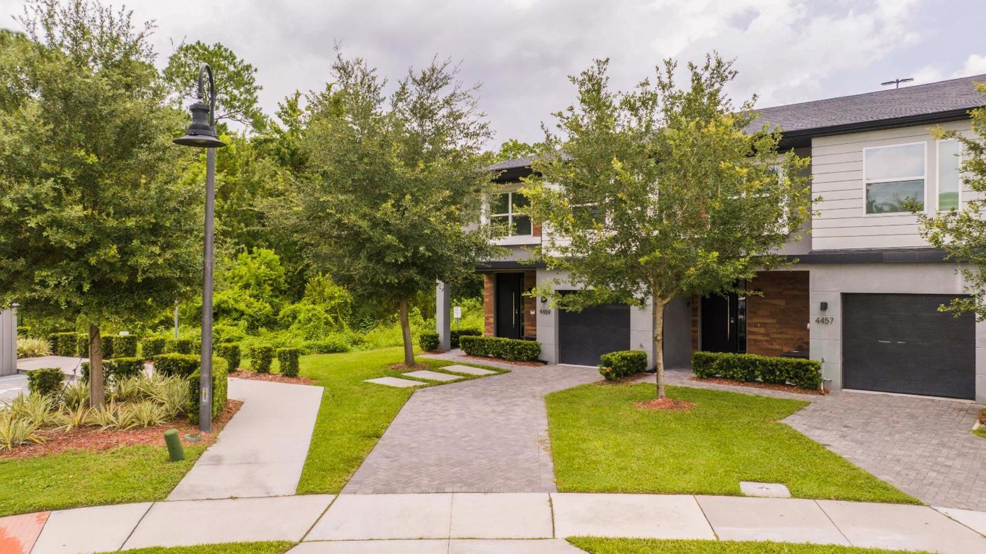 Incredible 4br Near Parks With Splash Pool At Le Reve - 4459 Holiday home Kissimmee